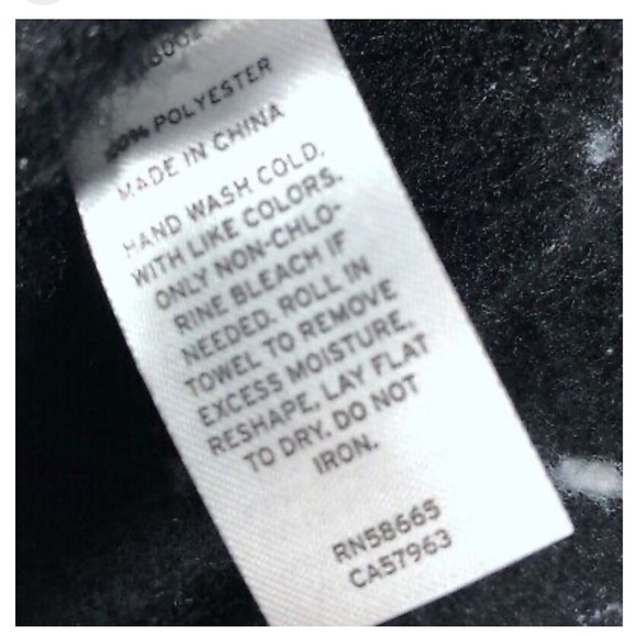 BP Scarf with fringe - Picture 5 of 10